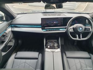 BMW i5 eDrive40 M Sport Saloon - Image 4