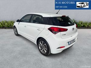 Hyundai i20 2016 DELUXE *** ONLY 52k/MILES*** - Image 3