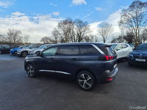 Peugeot 5008 Allure 1.5 Blue HDI 130 6.2 4D - Image 2