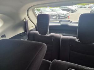 Nissan X-Trail 1.6 DSL SV DP 7 Seat E6 4DR - Image 4
