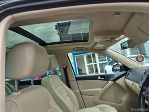 Volkswagen Tiguan Sport 2.0tdi 110HP M6F 4DR - Image 4