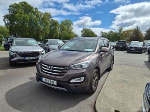 Hyundai Santa Fe Executive 7 Seater - Image 3