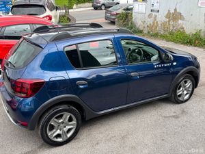 Dacia Sandero Stepway low mileage - Image 3