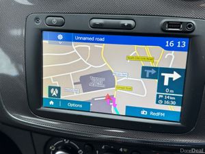 Dacia Sandero Stepway low mileage - Image 4