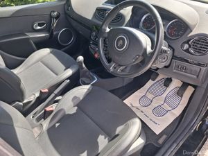 Renault Clio 2012 - Image 2
