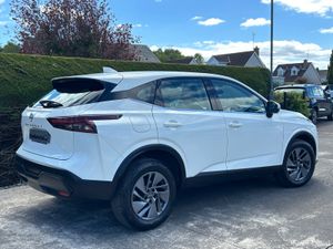 23Nissan Qashqai 1.3 Dig Accenta Premium Hybrid - Image 3