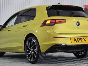 Volkswagen Golf DIESEL HATCHBACK - Image 3