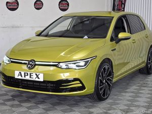 Volkswagen Golf DIESEL HATCHBACK - Image 2