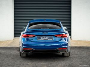 Audi A5 2.0 TDI Black Edition - Image 4