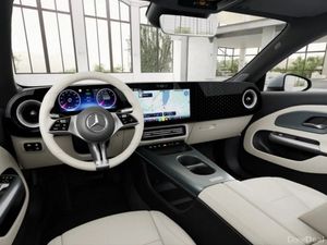 Mercedes-Benz CLA CLA 200 SALOON PROGRESSIVE LINE - Image 2
