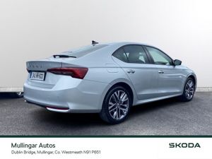 Skoda Octavia SelectionBox 2.0TDI 150HP DSG - Image 3