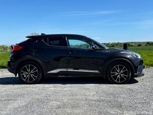 Toyota C-HR 181’ | only 92km | full service histor - Image 2