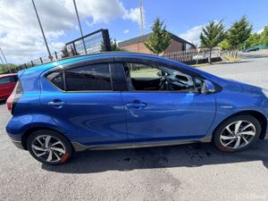 2015 Toyota Aqua Blue Urban - Image 4