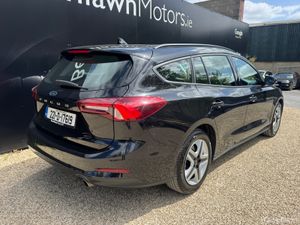 FORD FOCUS 1.5 TDCI 120 PS CONNECTED AUTO ESTATE - Image 3