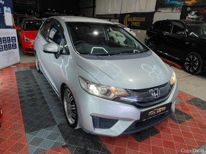 2014 Honda Fit 1.5 Petrol Hybrid- Lowest Milage - Image 4