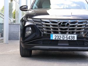 Hyundai Tucson 2WD Executive Plus - Image 3