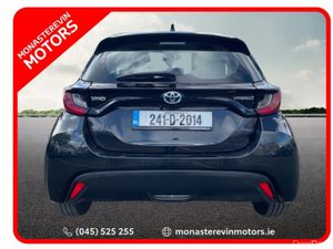 Toyota Yaris 1.5 HYBRID LUNA 4DR - Image 4