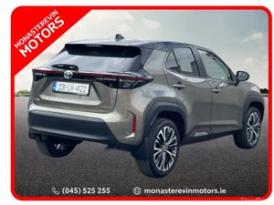 Toyota Yaris CR CROSS SOL 4DR AUTO - Image 2