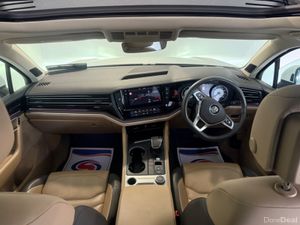 Volkswagen Touareg DESIGN 3.0 TDI 4M 231HP 5DR AUT - Image 3
