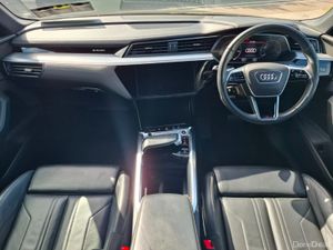 Audi e-tron 55 S-LINE QUATTRO SPORTBACK COUPE - Image 2