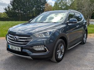 Hyundai Santa Fe Executive/4X4/ 7-SEATER - Image 4