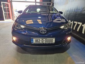 Toyota Auris **ONLY 64K MILES, SAT NAV REVERSING C - Image 3