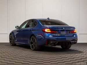 2023 BMW 5-Series 530e M-Sport - Image 4