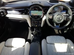 Mini Cooper Electric Level 3 - Image 4