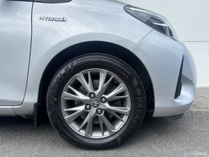 2018 TOYOTA YARIS AURA HYBRID A/T NCT TAC - Image 4