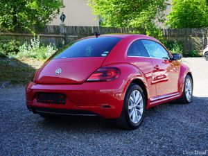 2017 VW Beetle Automatic - Image 4
