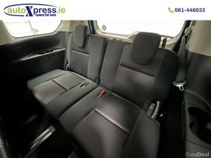 Nissan Serena E-POWER HIGHWAY STAR V Hybrid Automa - Image 4
