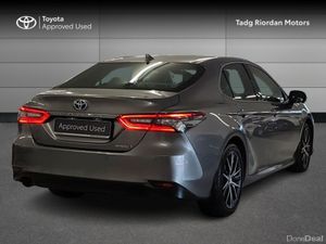 Toyota Camry PLATINUM EDITION 4 4DR AUTO - Image 2