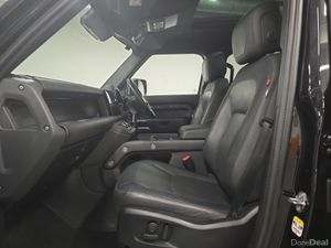 Land Rover Defender Diesel Estate X-Dynamic HSE - Image 4