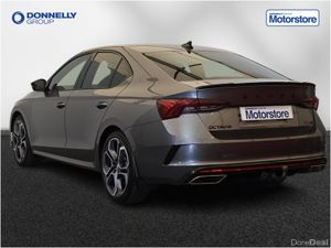 Skoda OCTAVIA Hatchback vRS - Image 3