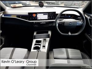 Opel Grandland GS 1.2 136PS MHEV Auto MY25 - Image 2