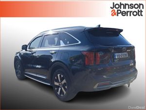 Kia Sorento 2.2 K4 4X2 Diesel 7 seats - Image 2