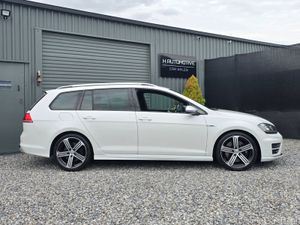 2015 VOLKSWAGEN GOLF R  WAGON - Image 4