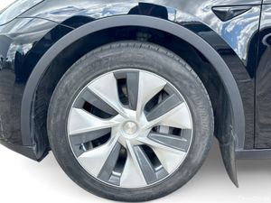 Tesla Model Y Rear Wheel Drive - Image 4
