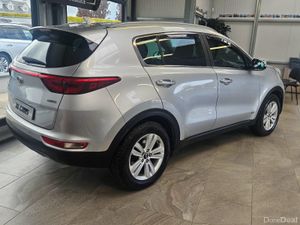 16 KIA SPORTAGE 2.0 DIESEL - Image 3