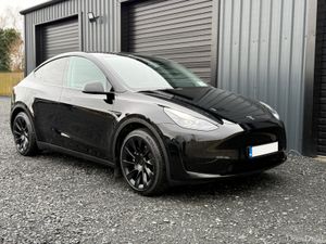 221 Tesla Model Y Long Range Low Km - Image 2