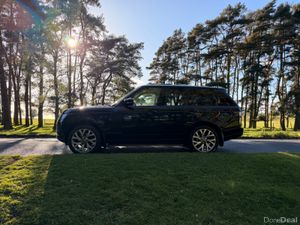 Land Rover Range Rover Diesel Vogue Low KM - Image 4