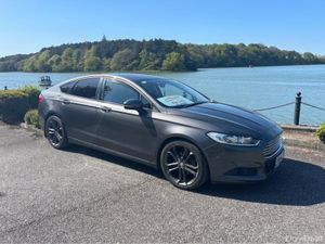 Ford Mondeo 5 DOOR STYLE 1.6 D 115PS 4DR - Image 2