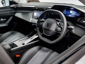 Peugeot 308 SW Allure Hybrid Auto 145HP - Image 3