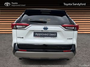 Toyota RAV4 SPORT HYBRID WITH EXTRAS // HEATED LEA - Image 4