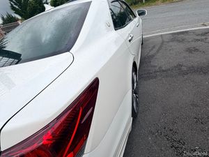 2013 Toyota Crown White - Image 3
