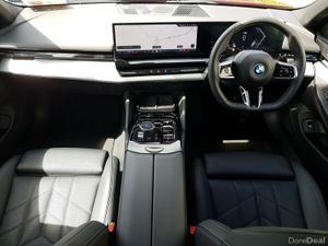 BMW 5-Series 530e M Sport - Image 4