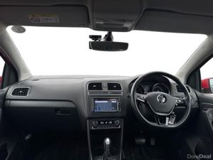 Volkswagen Golf 1.2 - Image 2