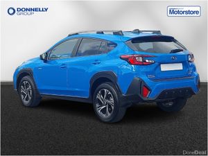 Subaru CROSSTREK Hatchback Limited - Image 2