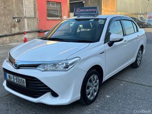 2016 Toyota Corolla / Axio - Image 2