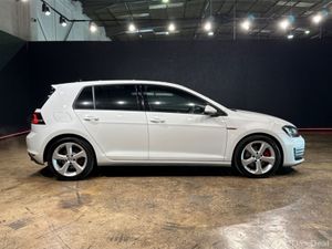 Volkswagen Golf 2.0 AUTOMATIC GTI - FACTORY ALLOYS - Image 3